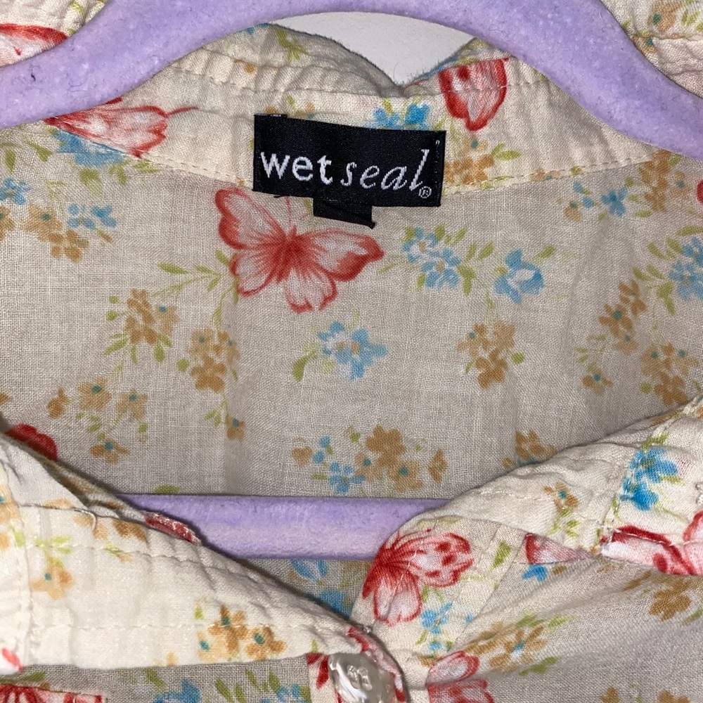Butterfly Button Up - Picture 2 of 4